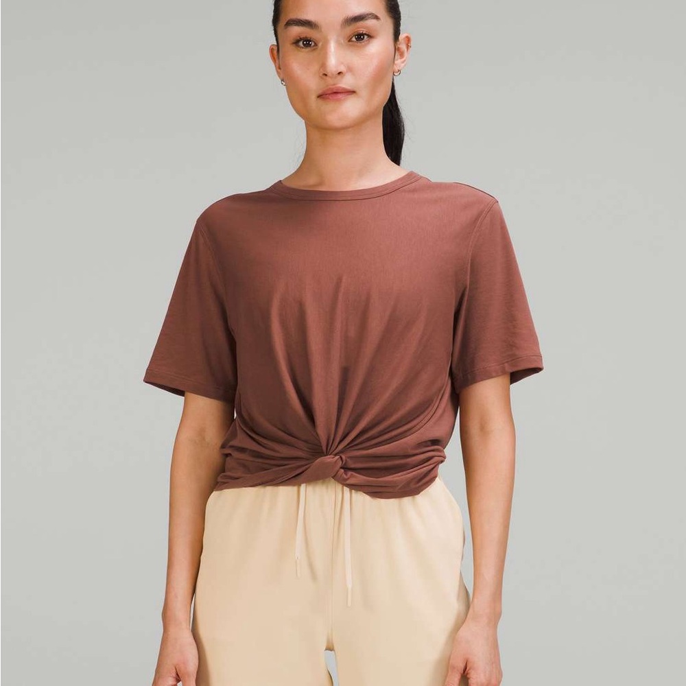 lululemon athletica mauve Short Sleeve Tee